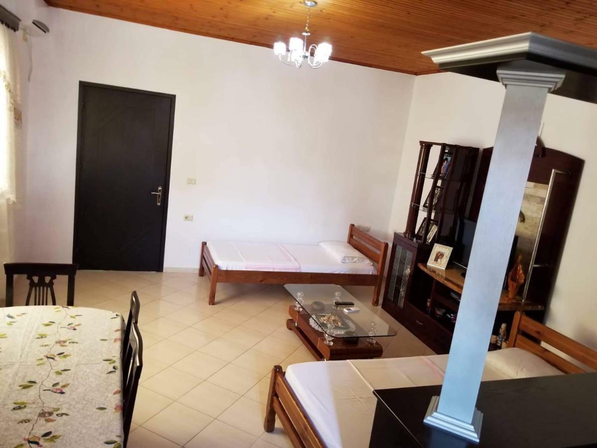 Guesthouse Aleks Ksamil Luaran gambar